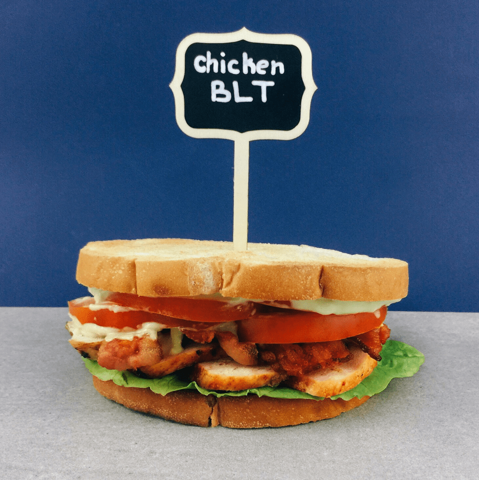 Low FODMAP BLT sandwich with chicken