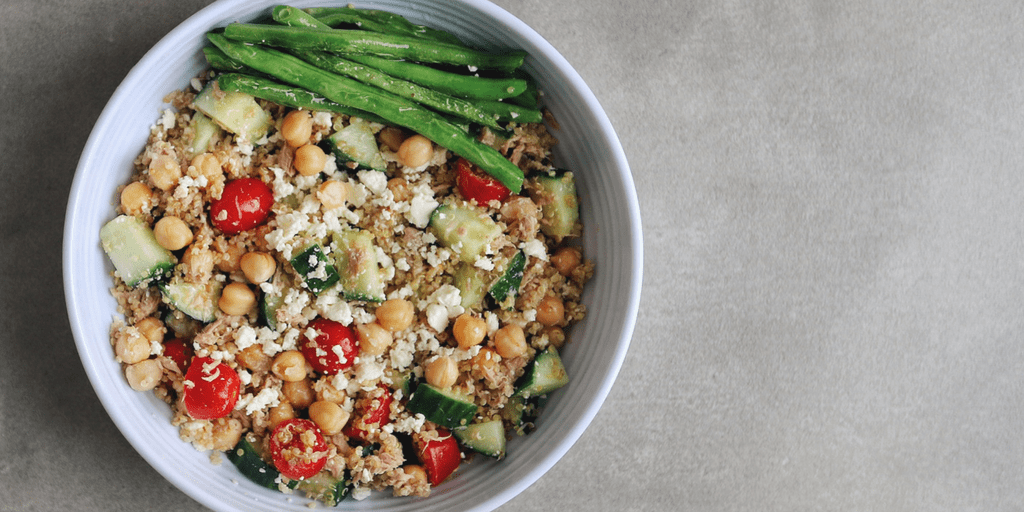 Low FODMAP Quinoa and Tuna Salad in bowl with side of green beans