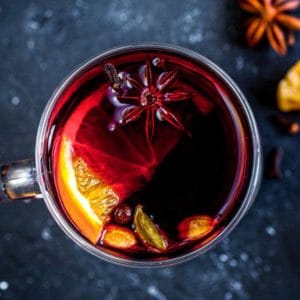 Muddled wine in glass mug