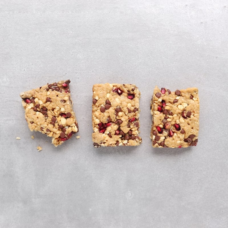 3 Low FODMAP Breakfast bars in line - 800 x 800