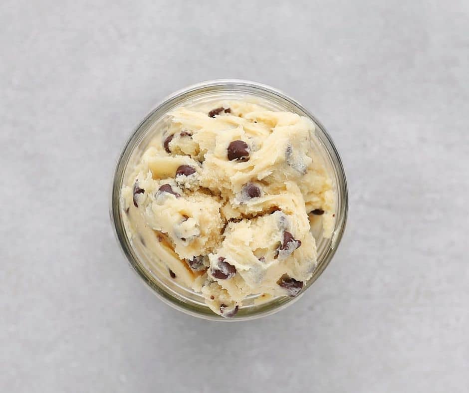 Low FODMAP Edible cookie dough in small glass jar - 940 x 788