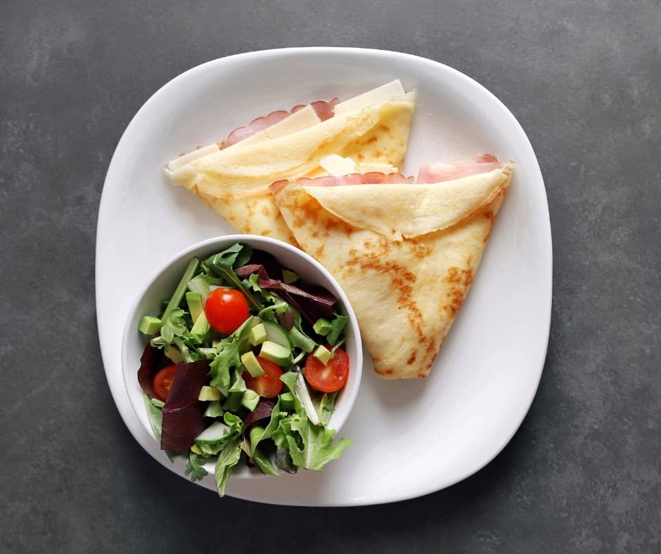 Low FODMAP Ham and Havarti Crepe with Side Salad - 940 x 788