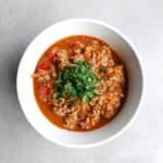Low FODMAP no bean chili in bowl - 800 x 800