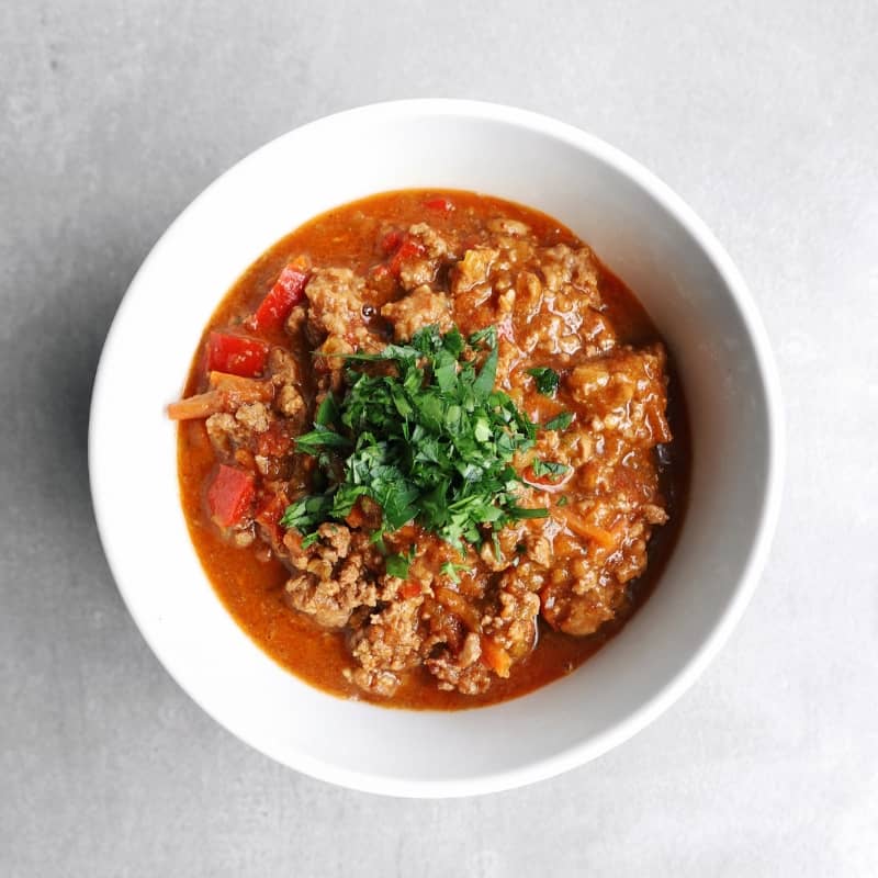 Low FODMAP no bean chili in bowl - 800 x 800