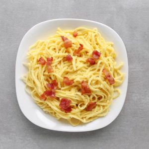 Low FODMAP Pasta Carbonara with Bacon Slices - Feature Image
