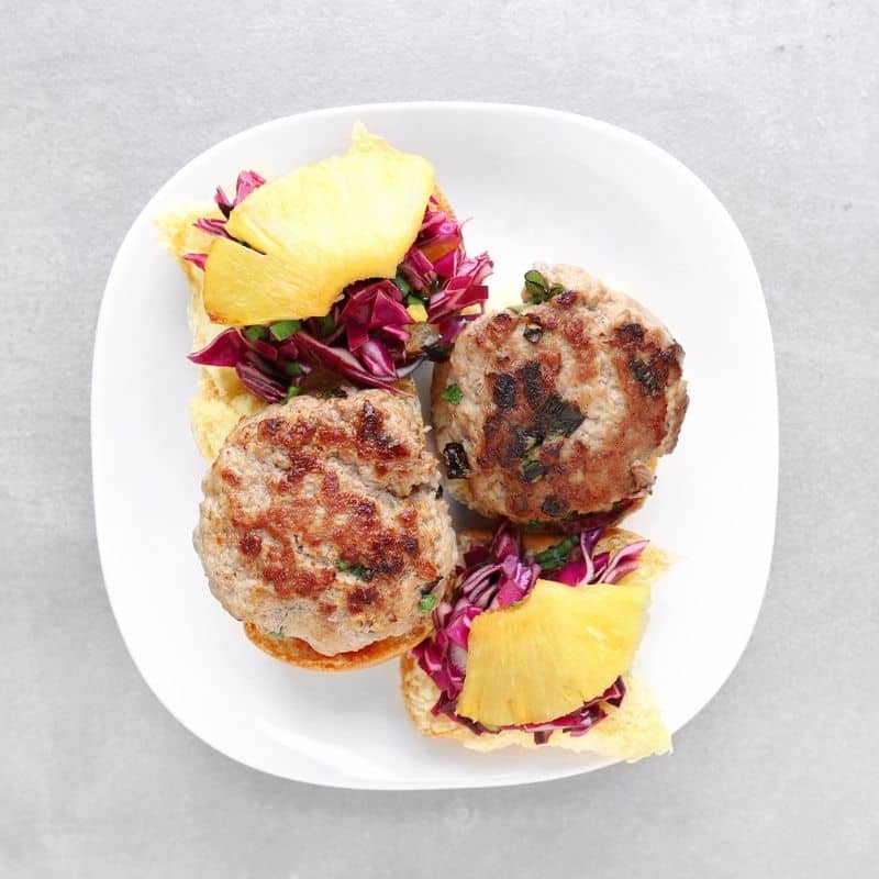 Low FODMAP sliders on plate - Feature Image