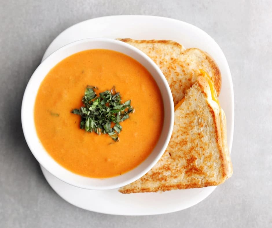 Low FODMAP tomato soup and sandwich - 940 x 788