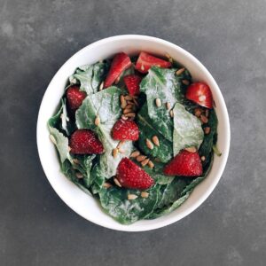 Low FODMAP Kale and Strawberry Salad